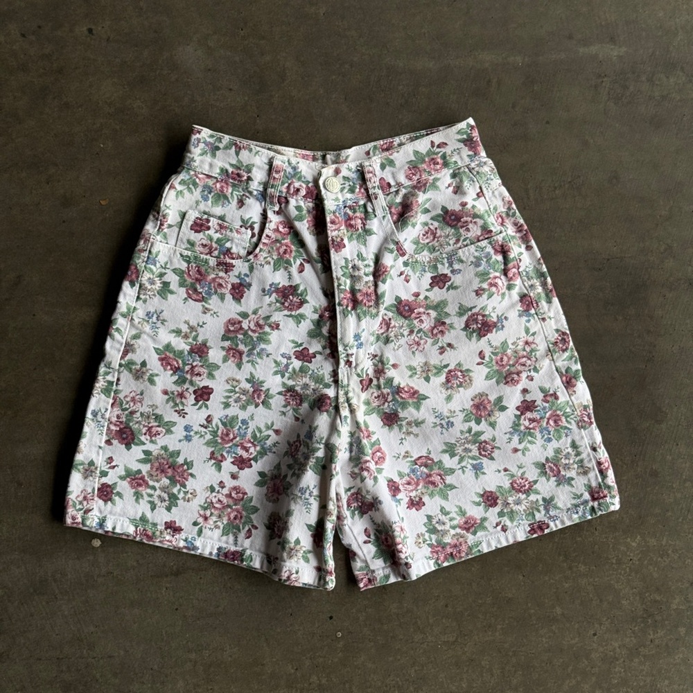 Floral 90s Jorts